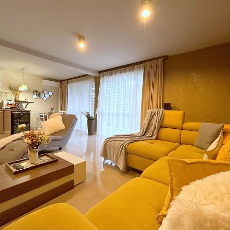 Thea Apartment Тимишоара Экстерьер фото